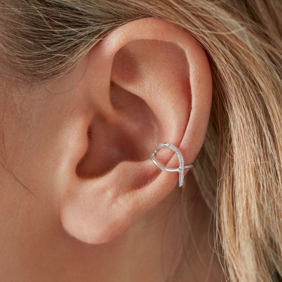 Riva Crossover Diamond Ear Cuff - Picture 2 of 4